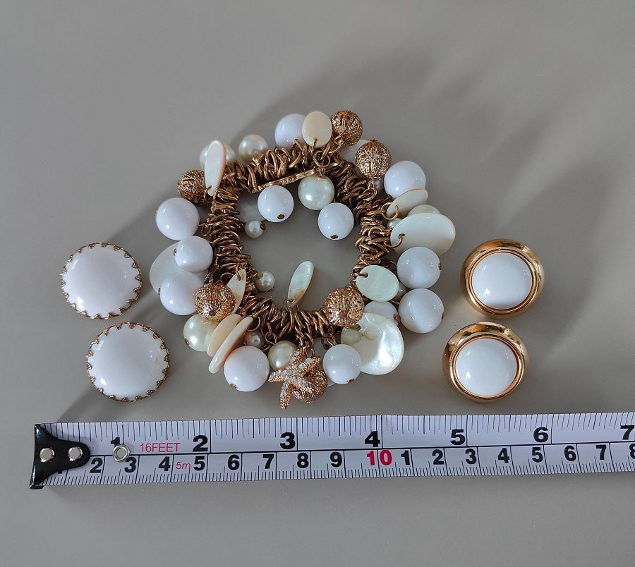 Gold Tone Starfish Statement Set Bracelet and Earrings Nautical Beach Chunky