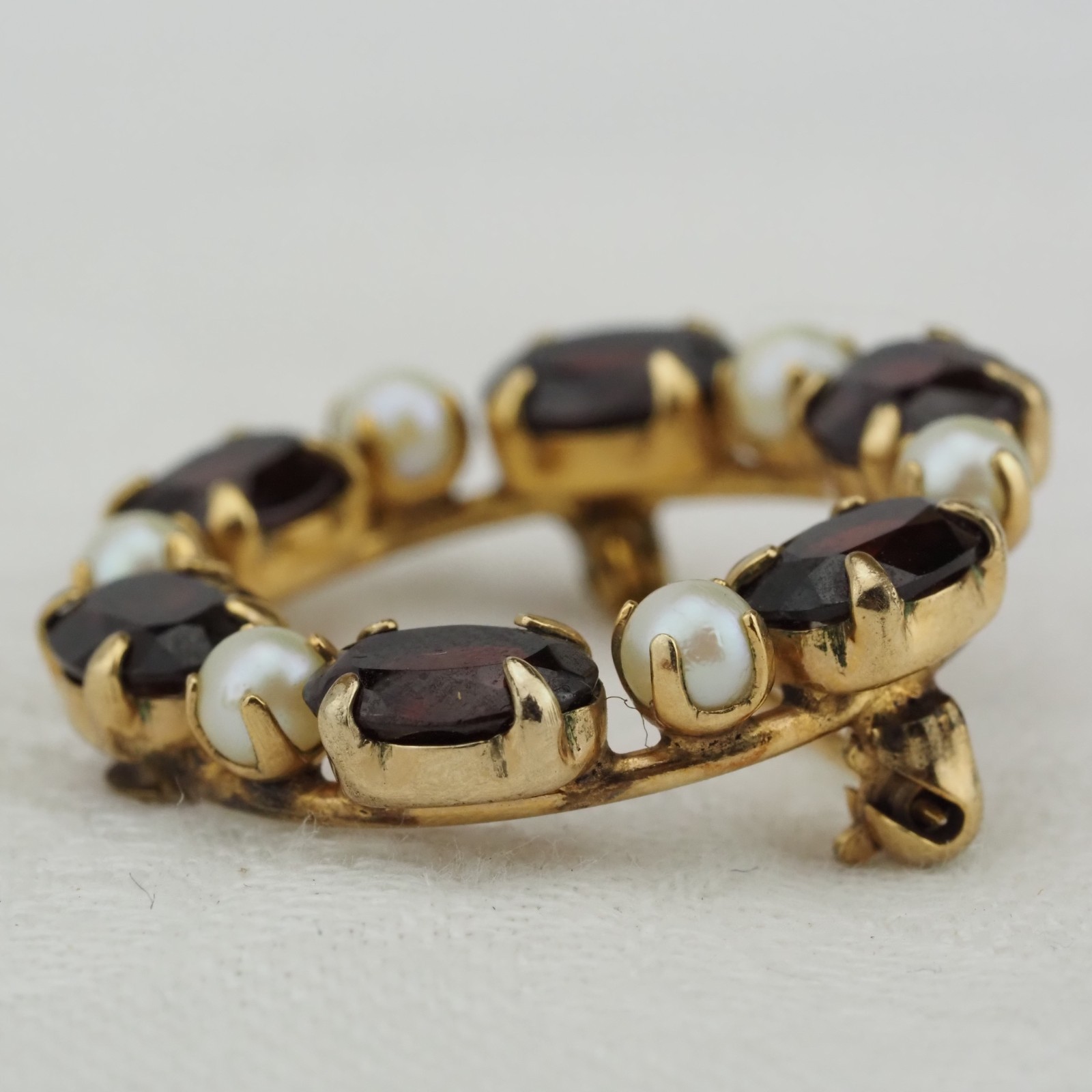 Vintage Ronci 12k Gold Filled Garnet and Pearl Round Circle Pin Brooch