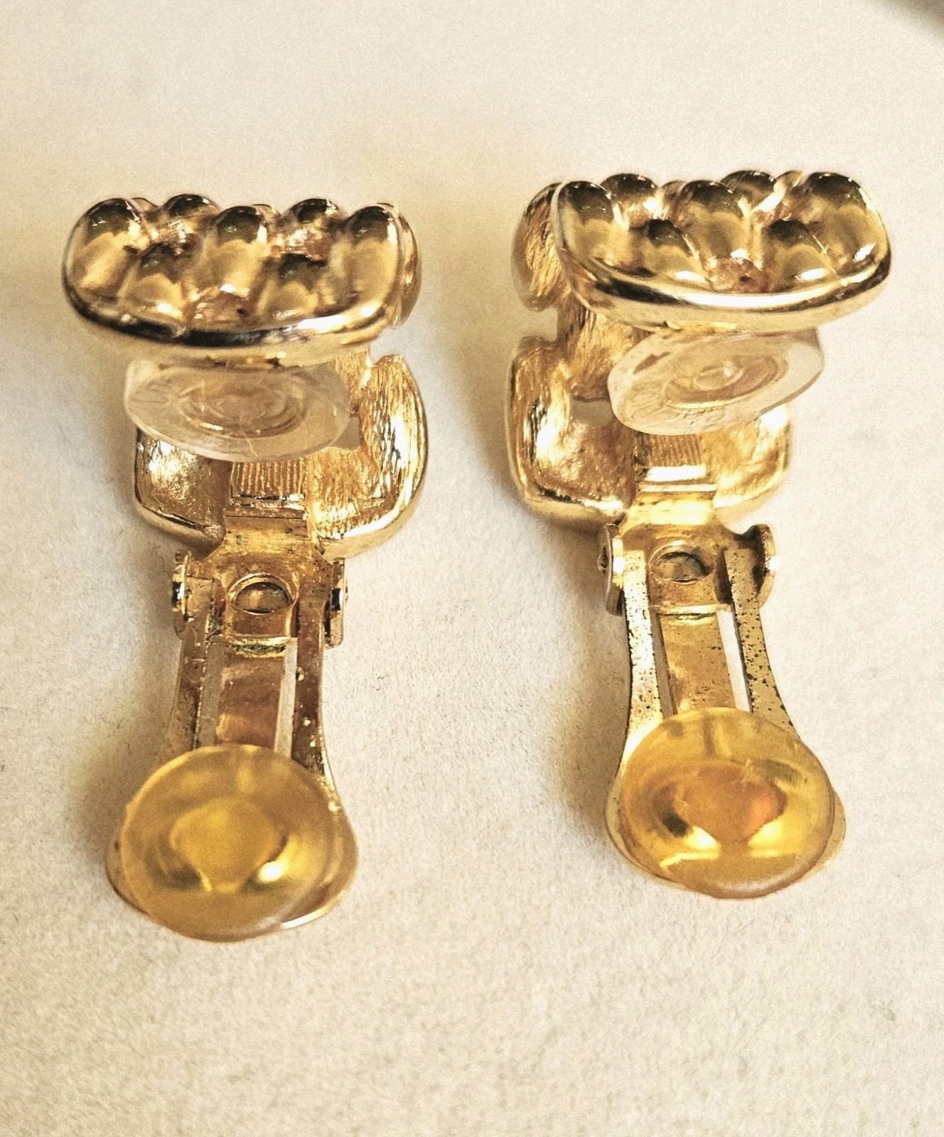 VTG Christian Dior Earrings Gold Plated Chain Basket Weave Half Hoop ClipOn .75″