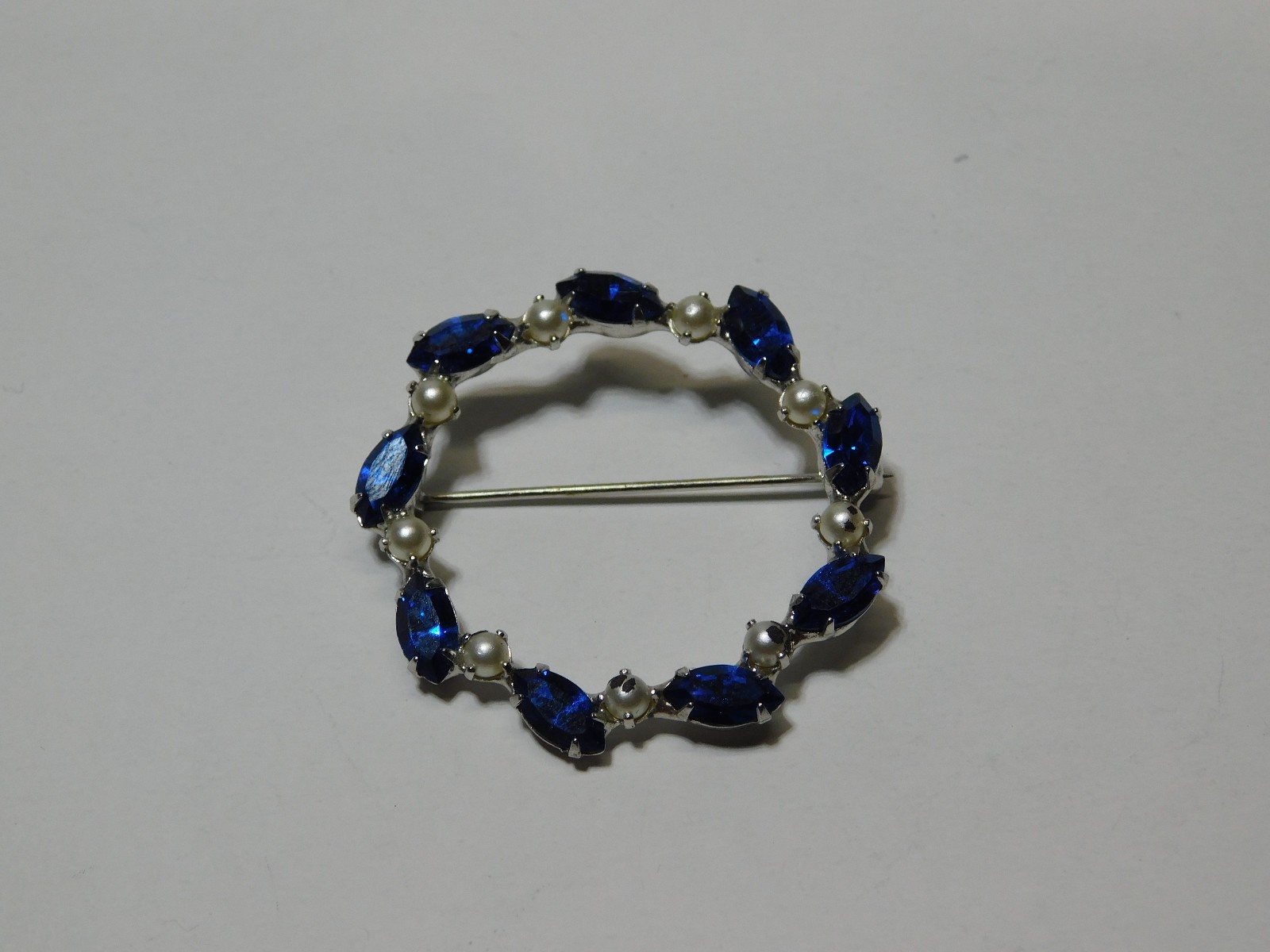 Vintage B. David 1.5″ Faux Sapphire & Pearl Brooch in Very Good Cond.