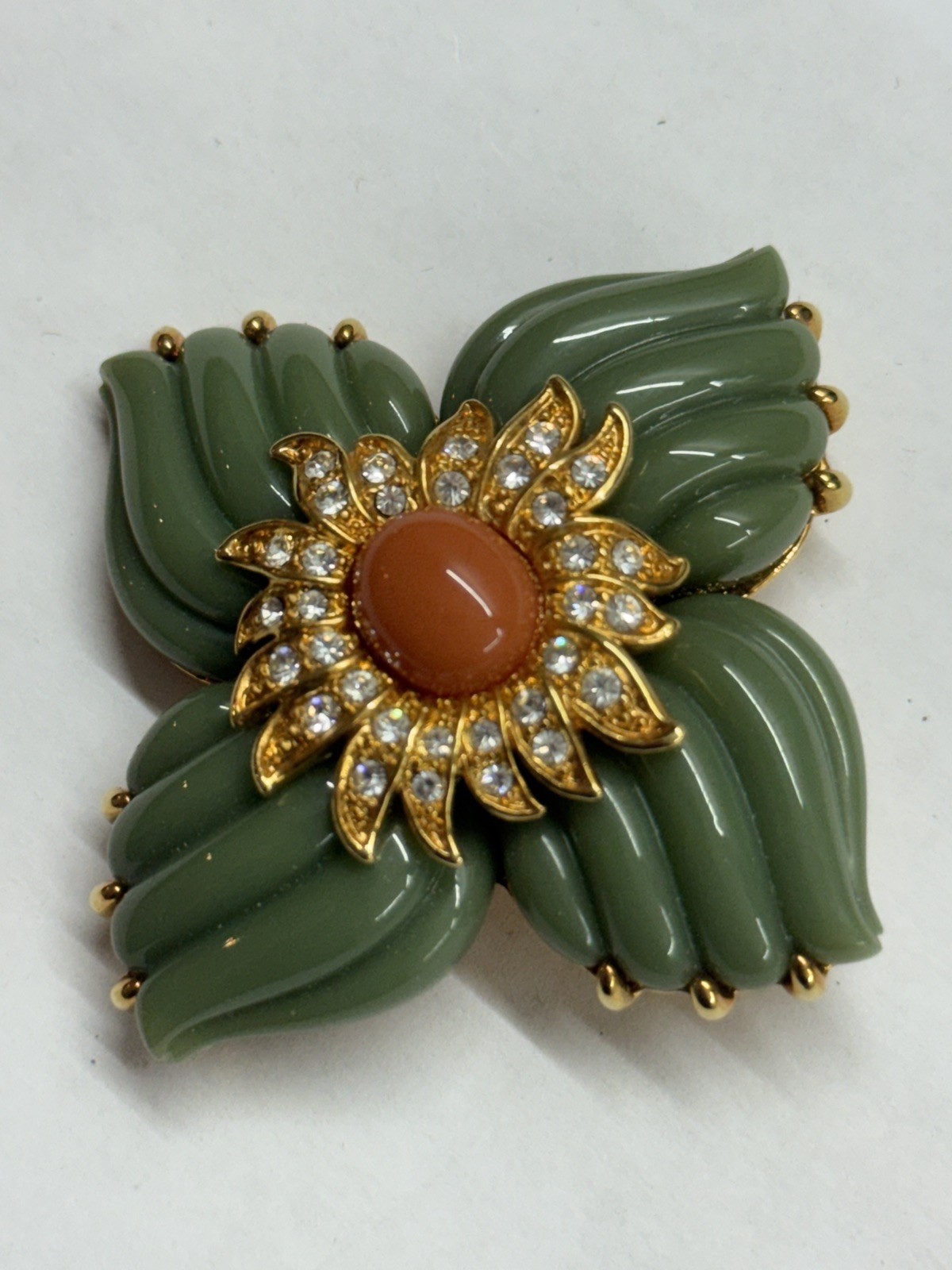 Joan Rivers 1990’s Faux Jade Coral & Clear Crystal Gold Tone Floral Brooch Pin