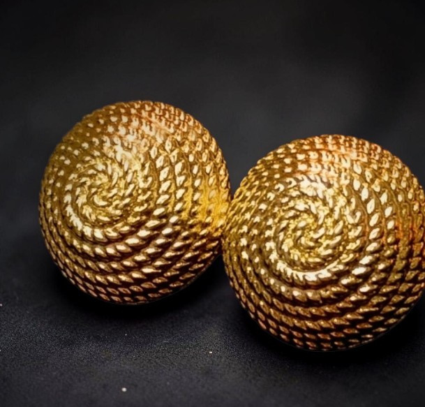 Vintage GIVENCHY Paris New York Gold Tone Rope Dome Clip On Earrings Signed