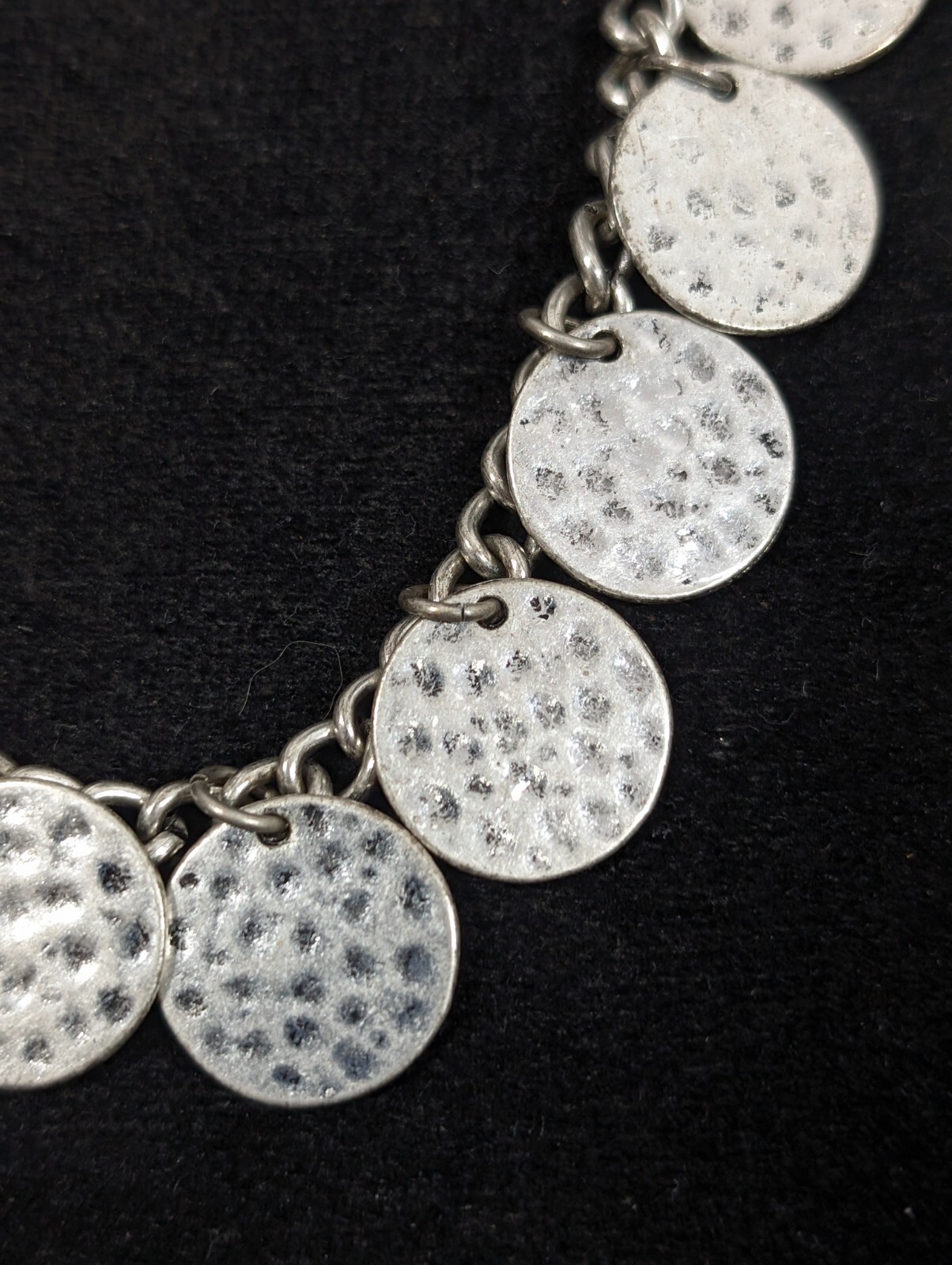 Boho Coastal Hammered Silver Tone Disc Round Charm Chain Necklace 21 in
