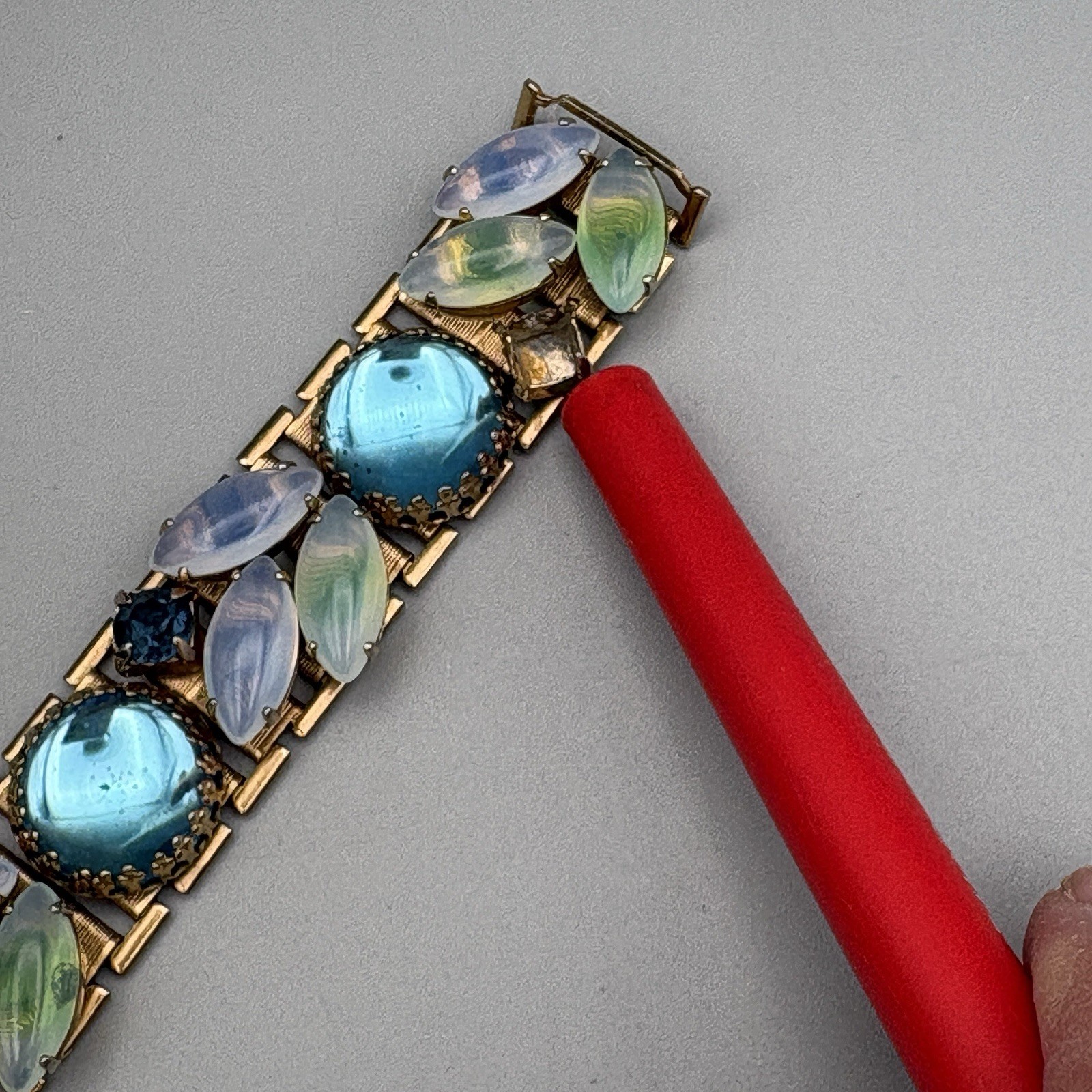 Vintage Bracelet Opaline Navette Glass Cabochon Rhinestone Gold Tone 6.5″ READ