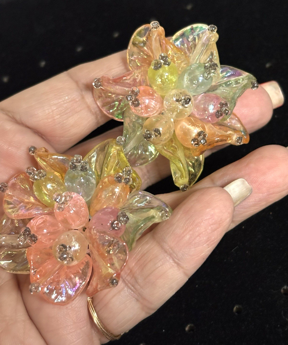 Vtg Acrylic Resin Big Flower Petal Pastel Shiny Statement Clip Earrings 1.75″