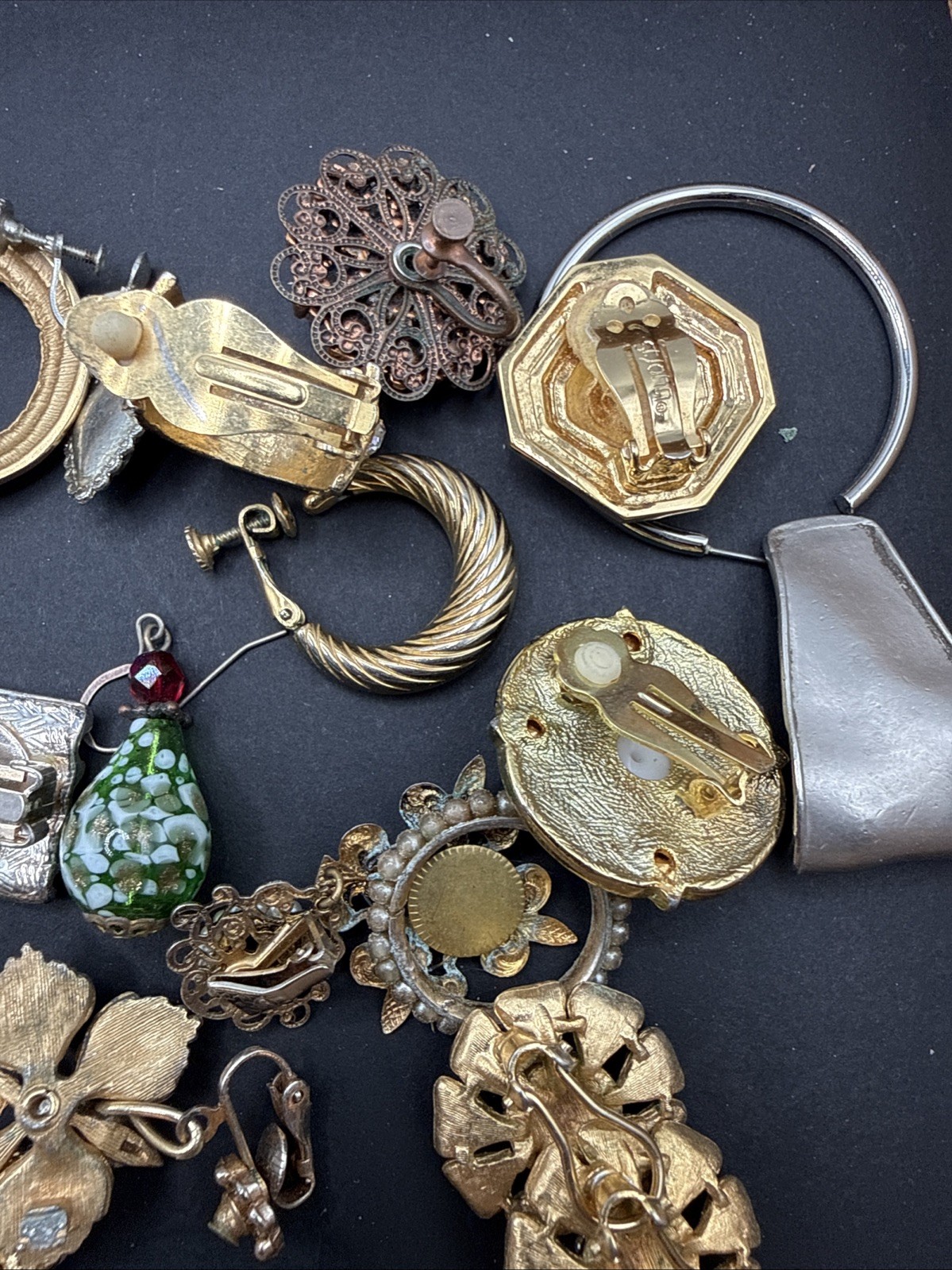 Lot Of SINGLE Earrings Mostly Vintage Clip On – Parts Craft – Some Signed E3-11