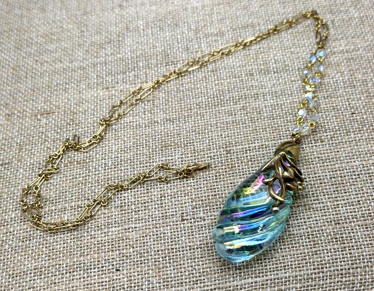 KIRKS FOLLY IRIDESCENT ELONGATED CRYSTAL PENDANT NECKLACE GORGEOUS