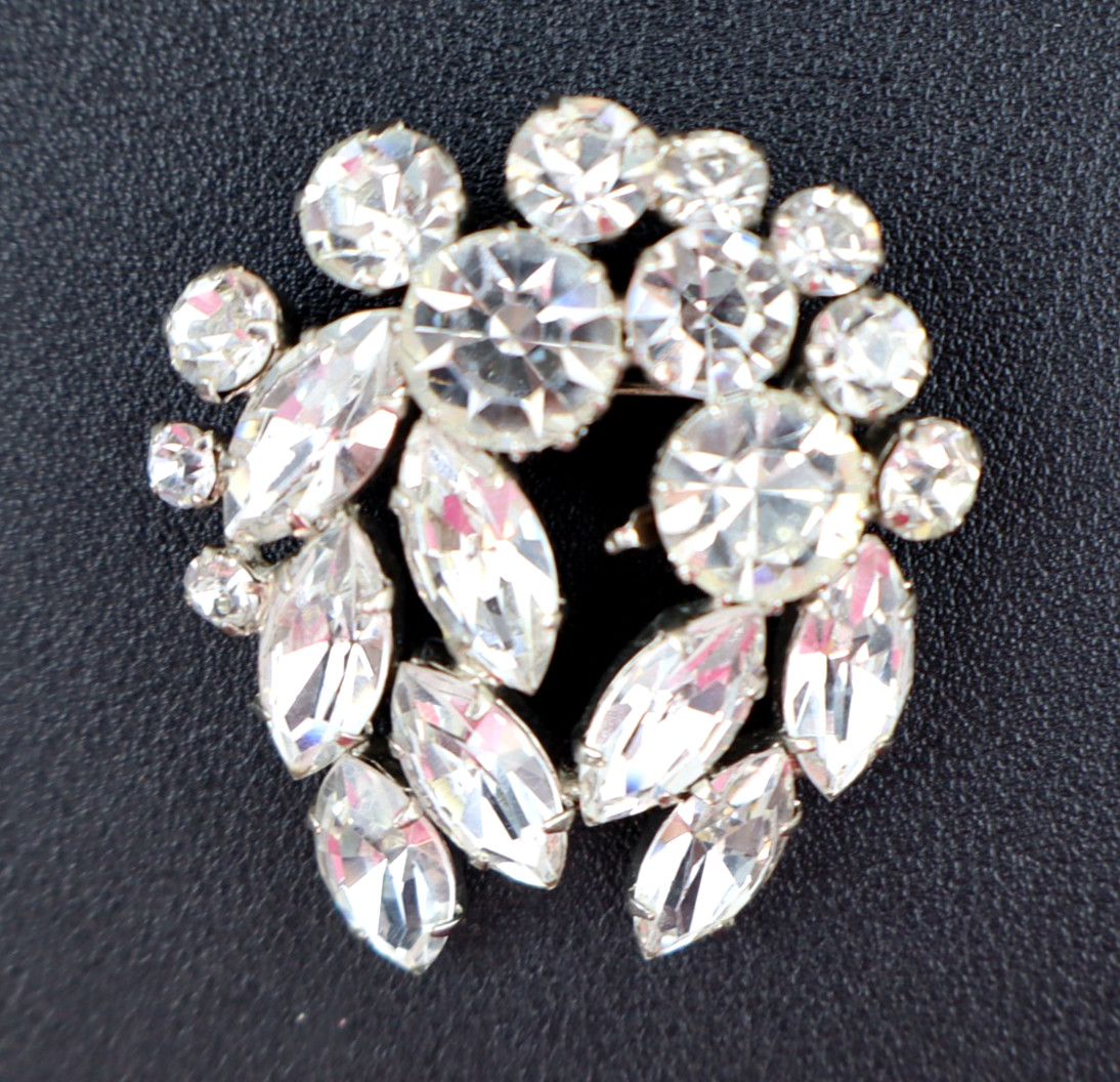 vintage Austria clear rhinestone brooch pin silver tone faceted crystals prongs