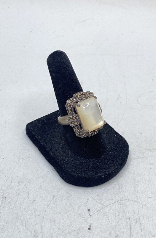 Vintage Sterling Silver 925 Mother of Pearl Marcasite Art Deco Ring Size 5.5