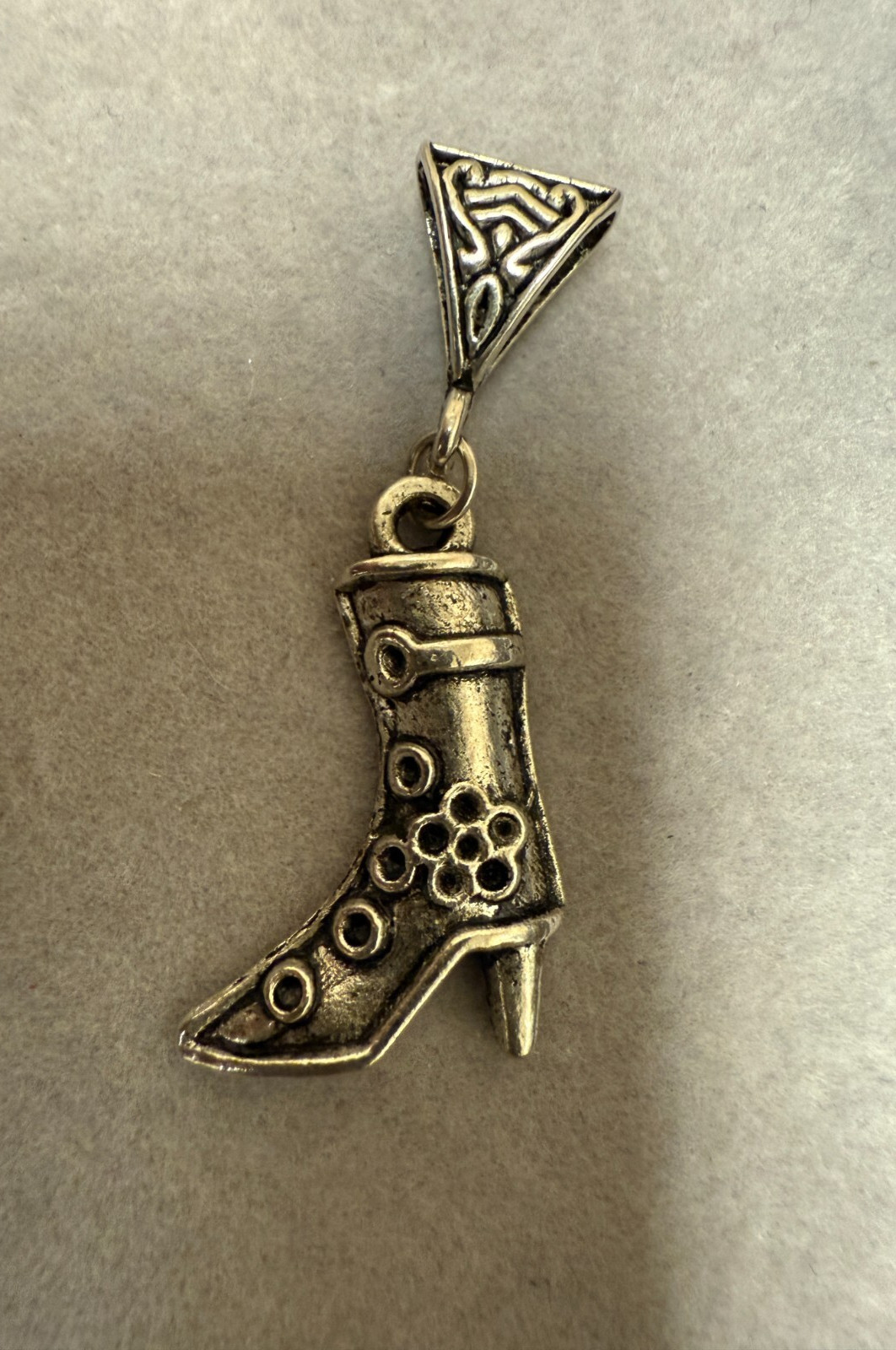 Vintage High-Heeled Boot Sterling Silver Fashion Retro Charm Pendant 4928