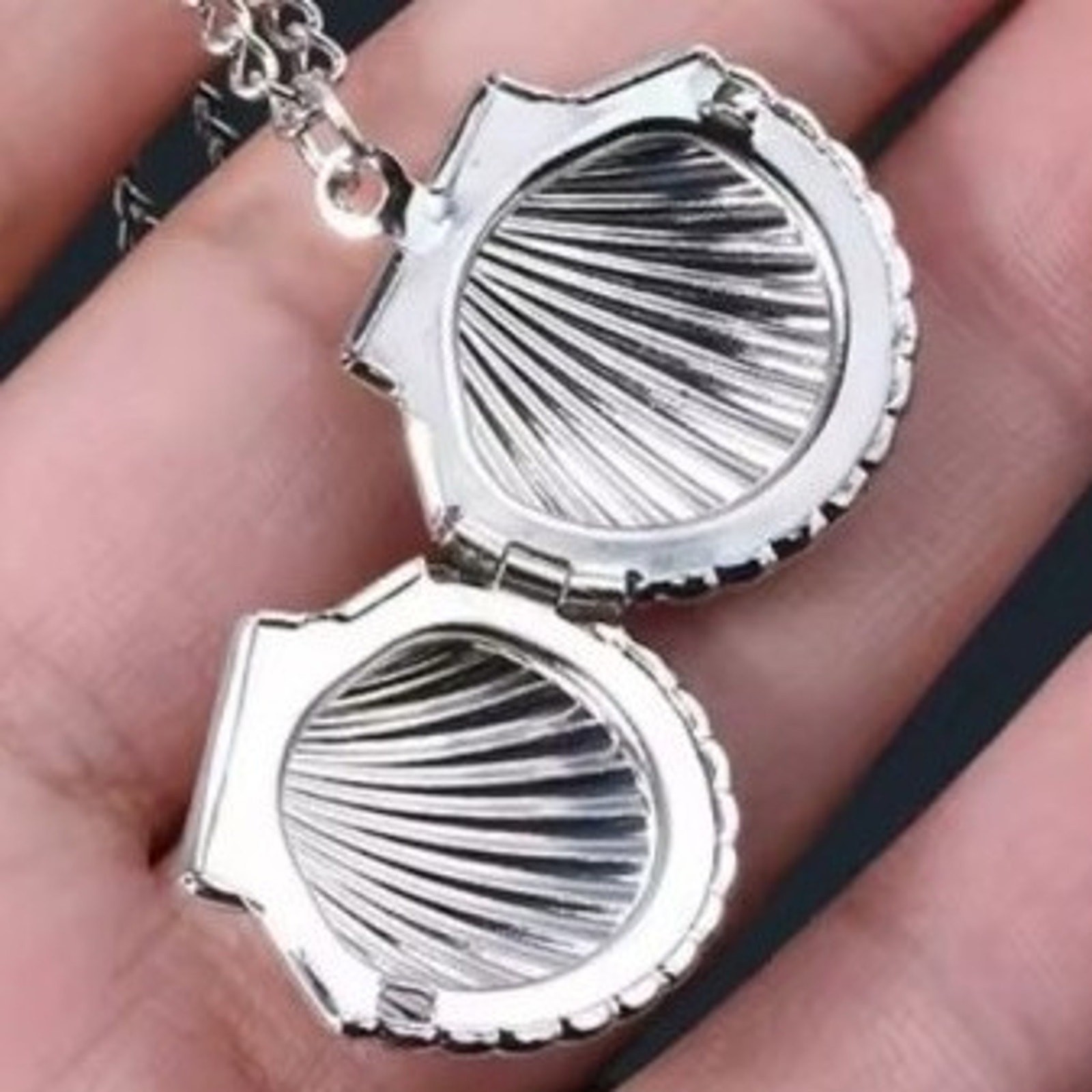 925 Silver Necklace w/ Seashell Locket Valentine’s Birthday Anniversary Gift NEW