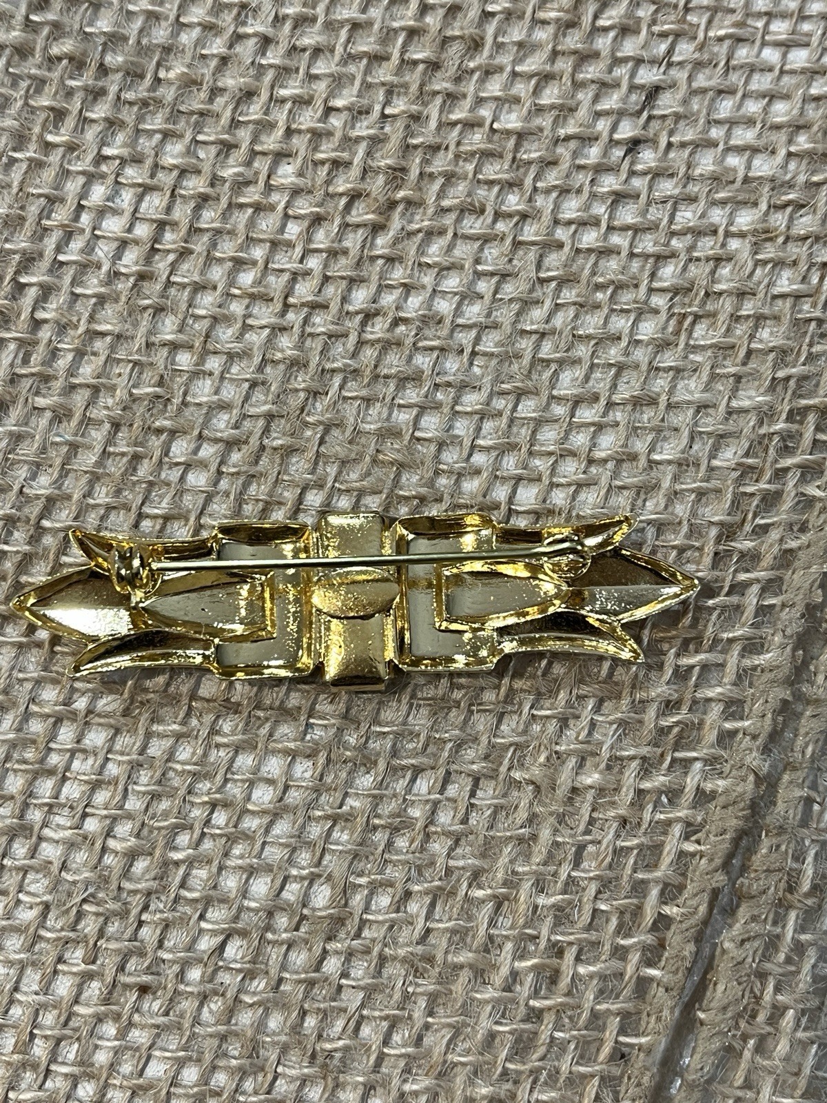 Vintage Gold Tone Rectangular ART DECO Faux Black Onyx Brooch Pin 2.5″