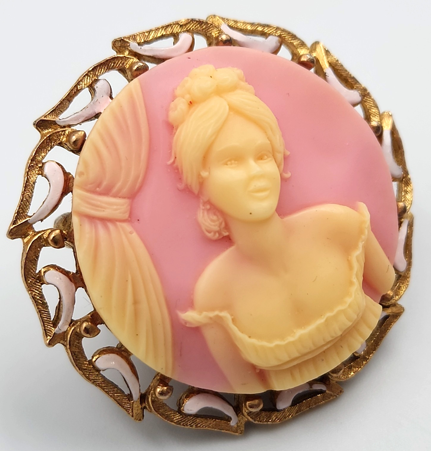 1960s Pink Cameo Brooch Buxom Boudoir Lady Gold Tone Plastic Vintage