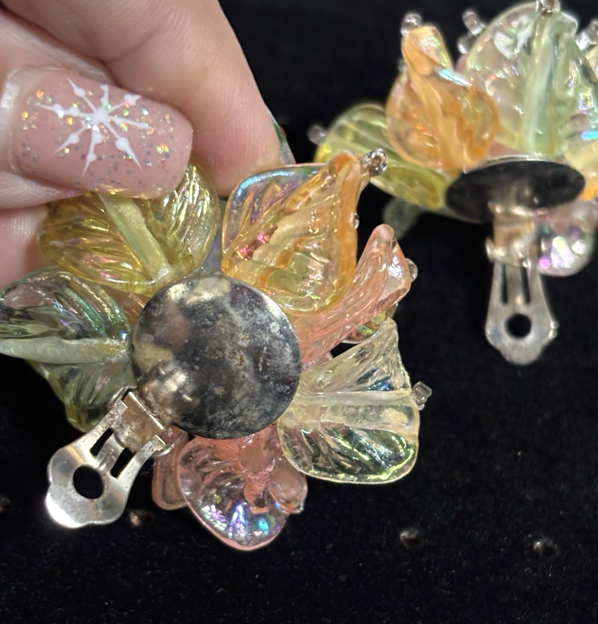 Vtg Acrylic Resin Big Flower Petal Pastel Shiny Statement Clip Earrings 1.75″