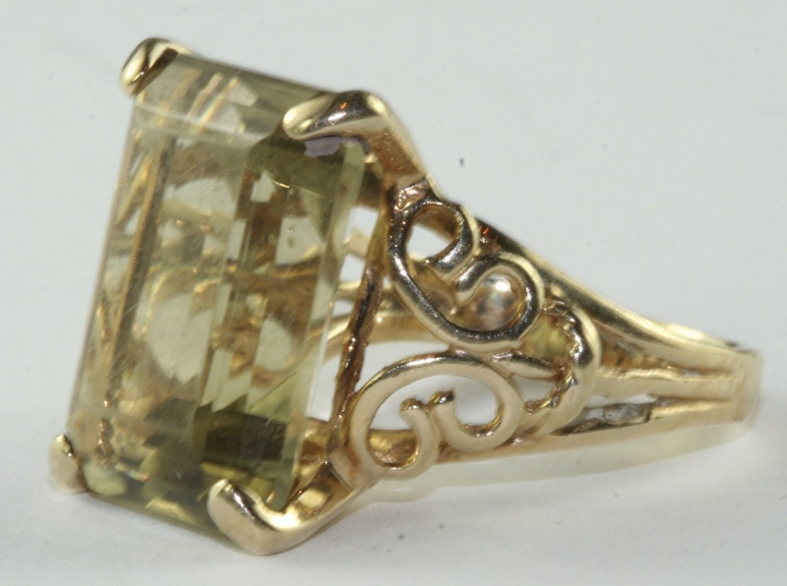 FANCY LARGE 10K LIGHT SMOKY QUARTZ RECTANGLE RING SIZE 4.75 TO 5