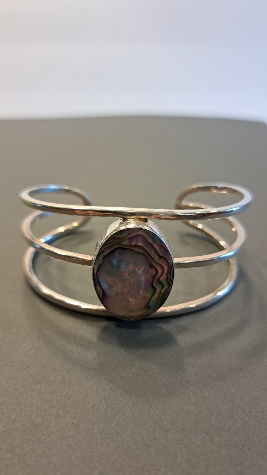 Stunning signed Sterling Silver & Abalone Cuff Bracelet “Mexico .925 ATI,” 30g