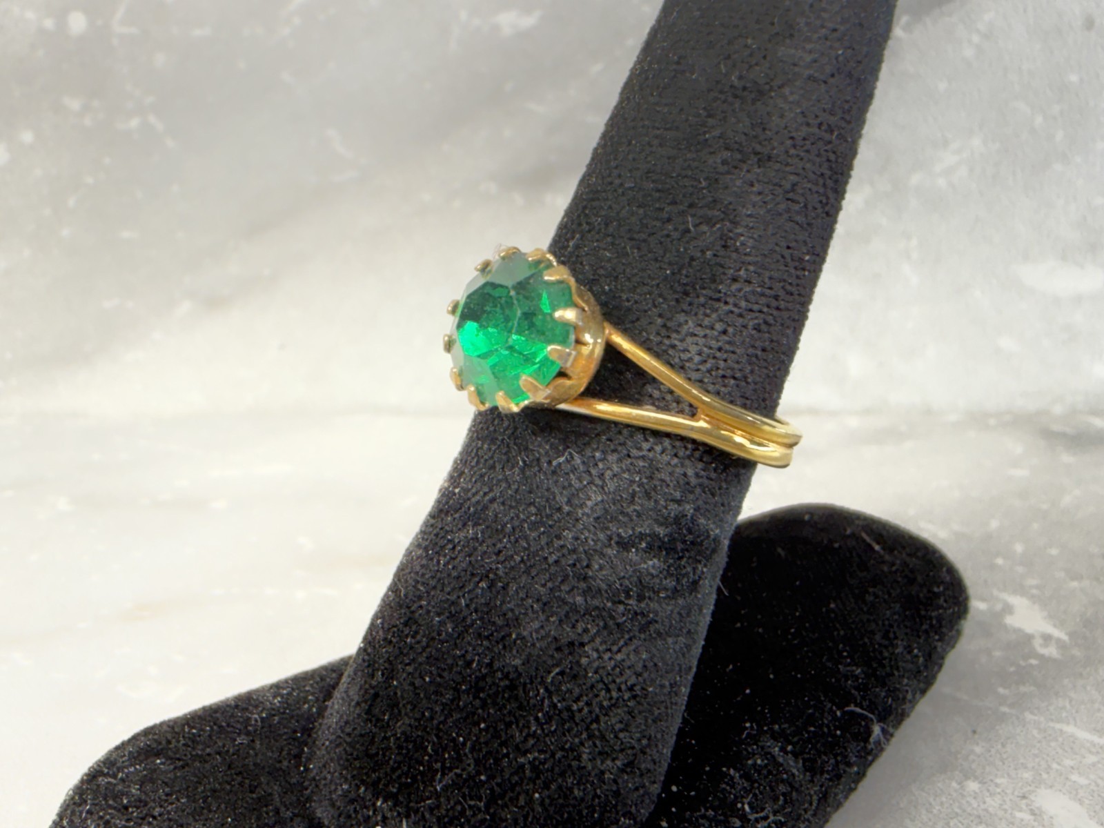 Vintage Gold Tone Green Rhinestone Ring Size 5.5 Adjustable