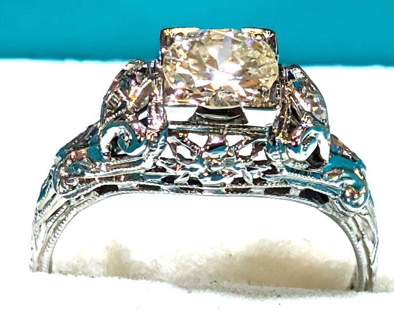 VINTAGE ANTIQUE 18K WHITE GOLD EUROPEAN ROSE CUT DIAMOND RING