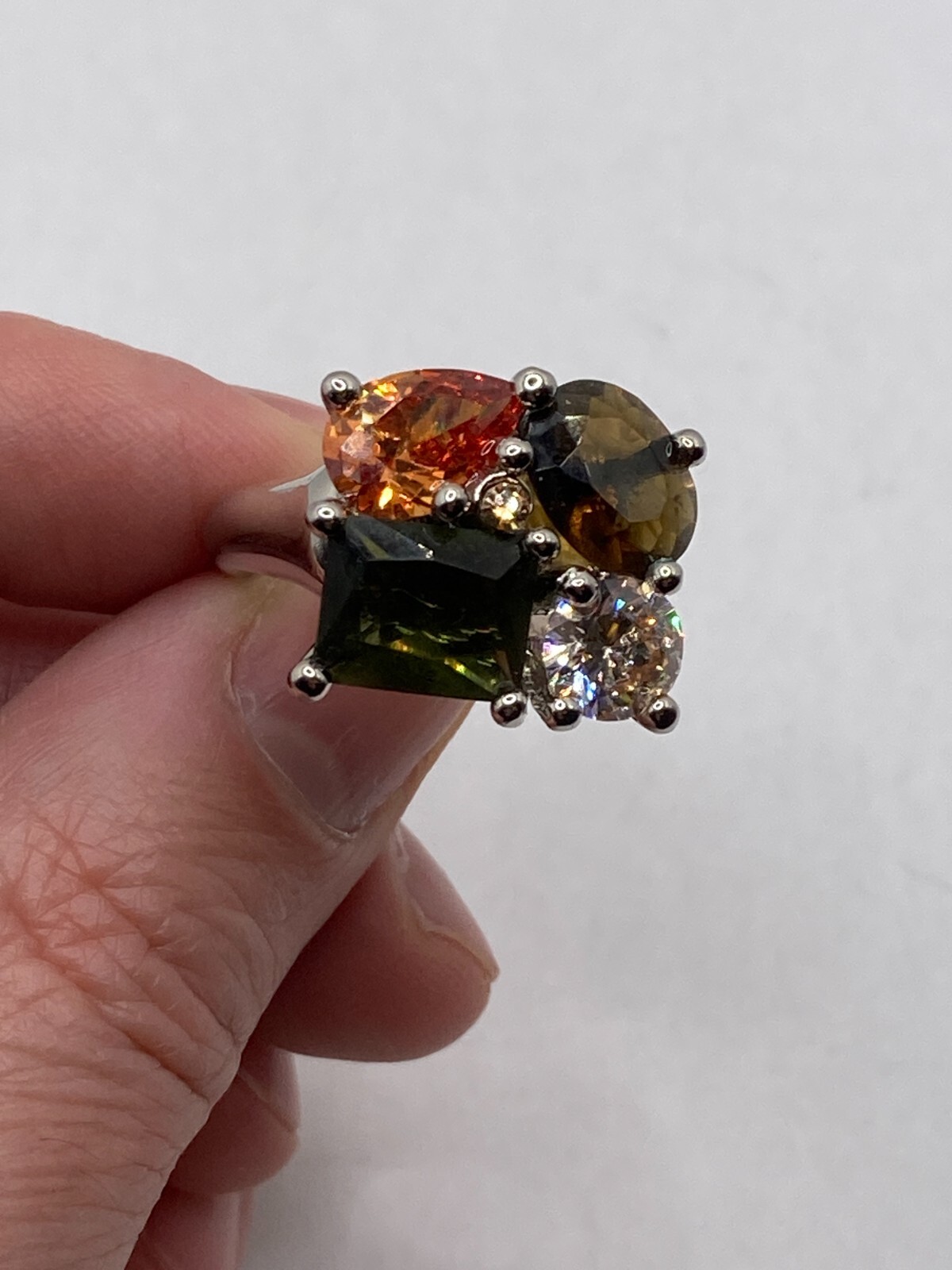 Vintage Multi-Color Multiple Stone Silvertone Ring (Size 8)