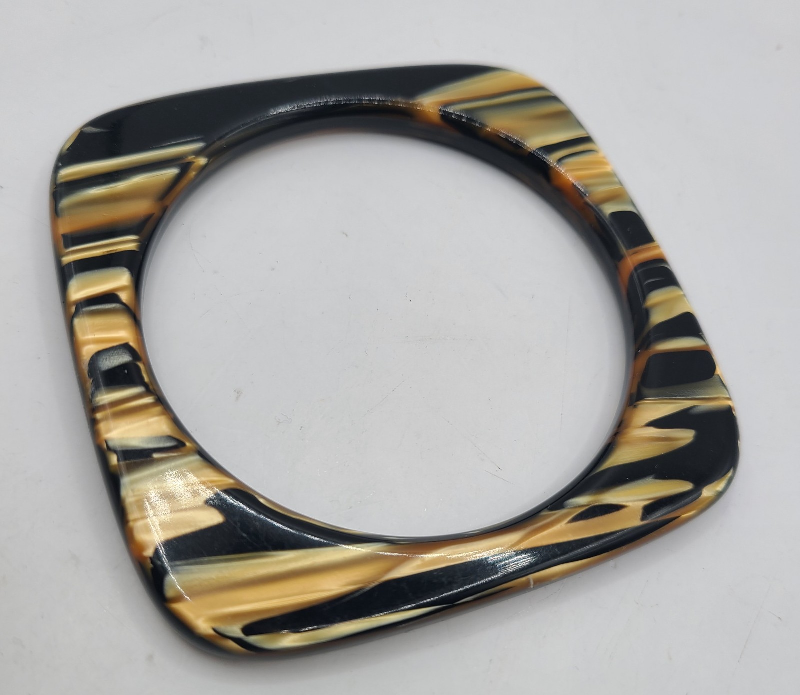 Vtg Acrylic Lucite 3″ Square Bangle Bracelet Black Gold Moonglow Streaks 7.5″