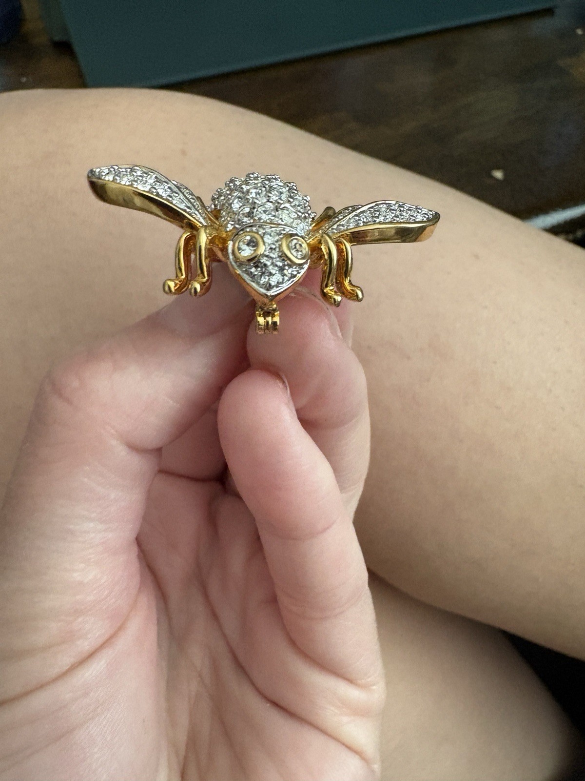 Joan Rivers “The Classics Collection” Large Crystal Bee Broach