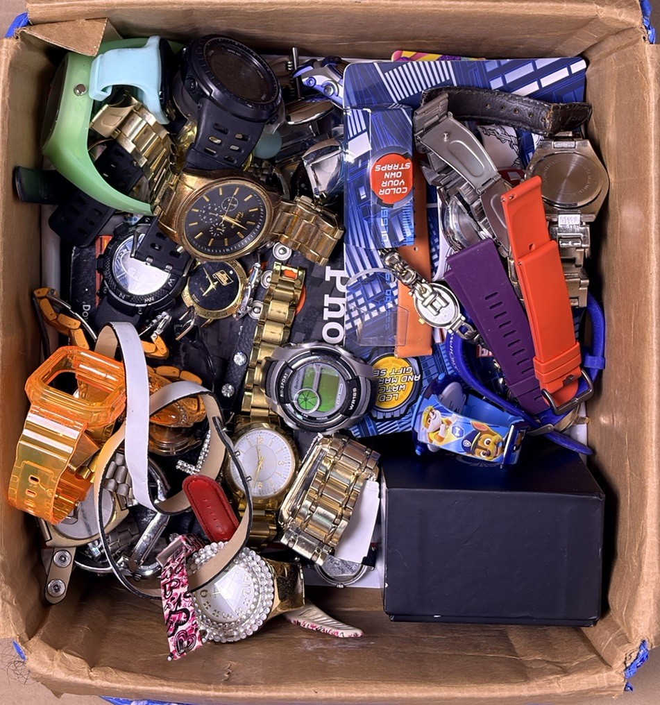 Large Vintage Junk Drawer Watch Lot 17++ Lbs
