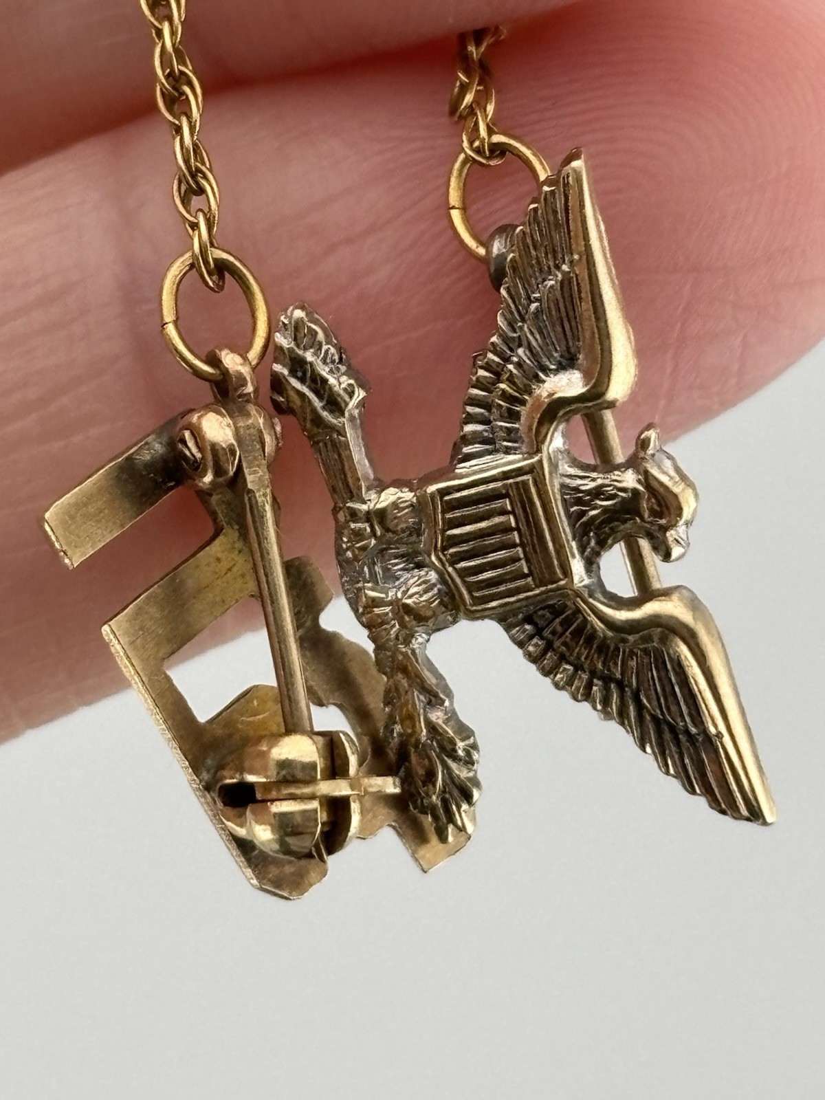 Vintage 10k Yellow Gold US MILITARY PINS Connected w Chain US & Eagle Colonel 2g
