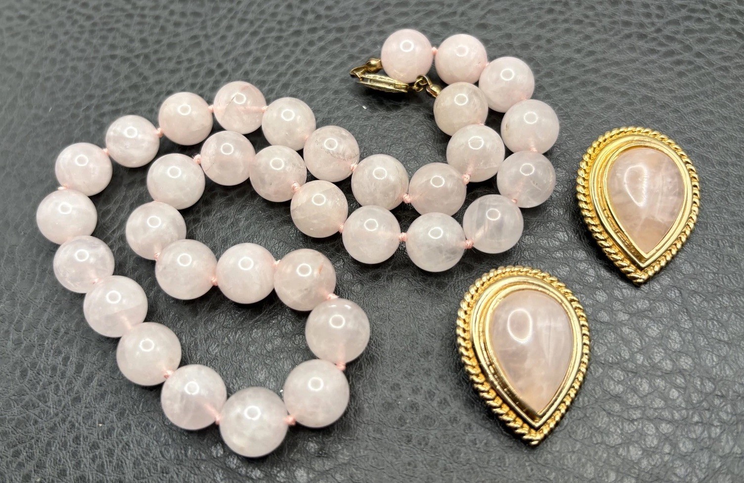 Vintage 80s Rose Quartz Hand Bead Necklace Gold Tone Teardrop Clip Earrings Set