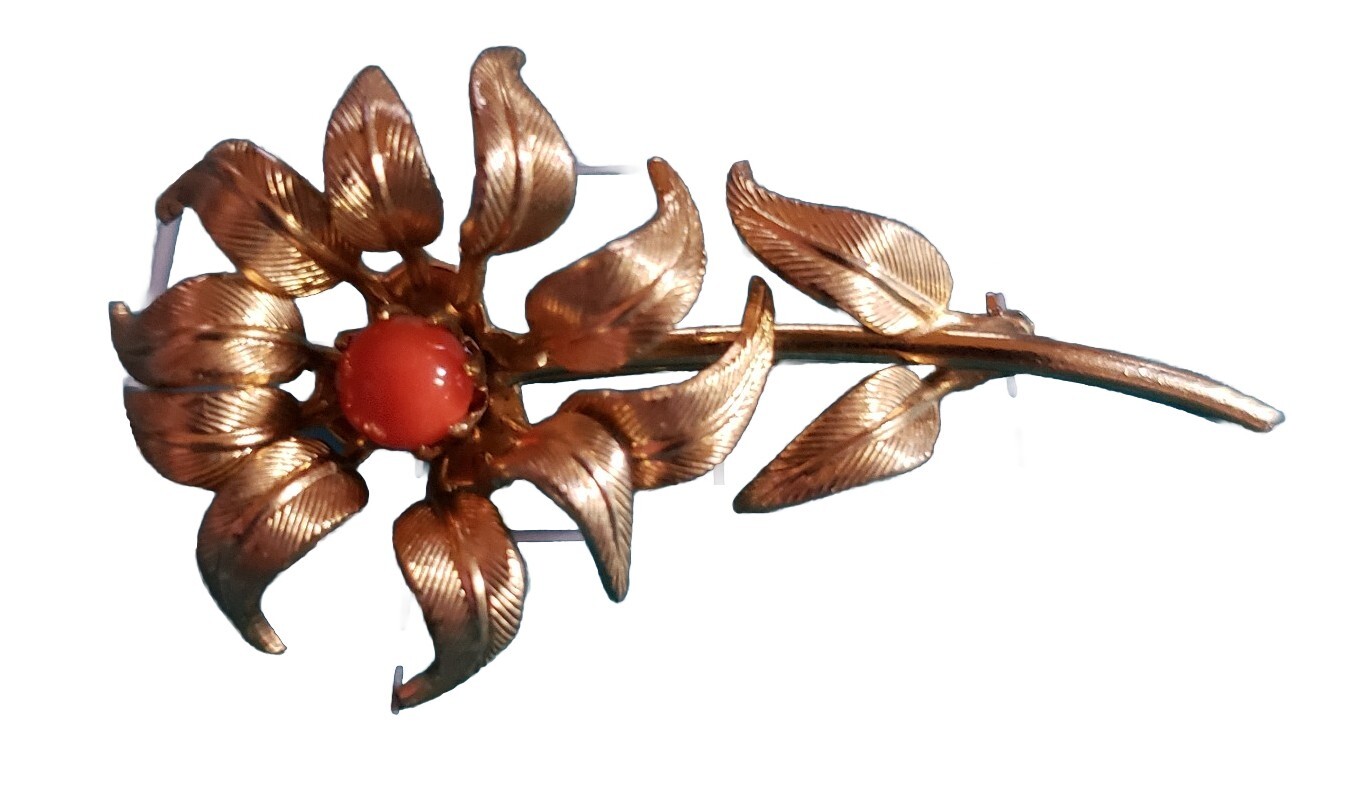 Gold Tone Flower Coral Stone(?) Center Fall Floral Autumn Pin Brooch