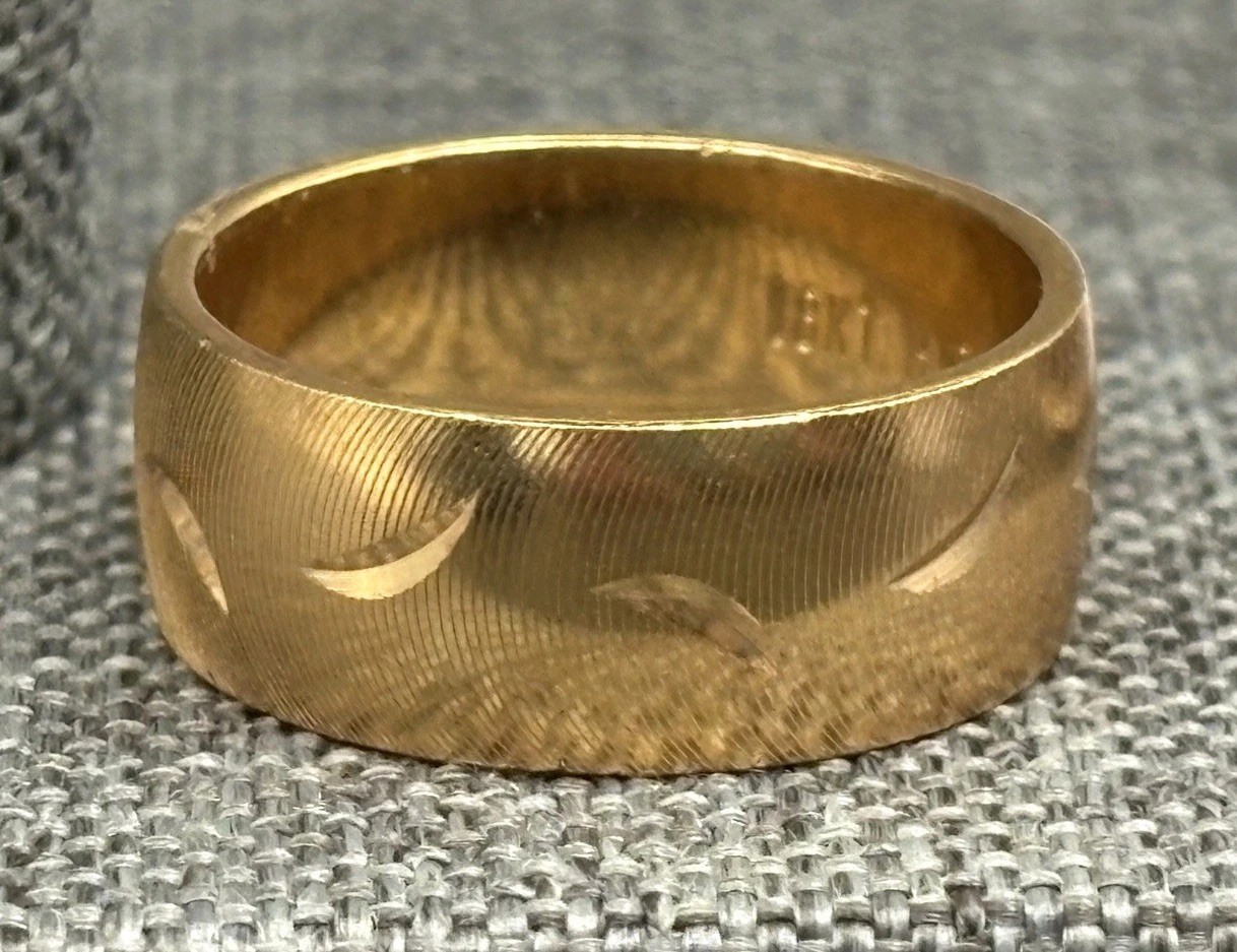 Vargas 18K HGE Yellow Gold Plate Wide Band Ring Textured Crescent Moon Etching 8