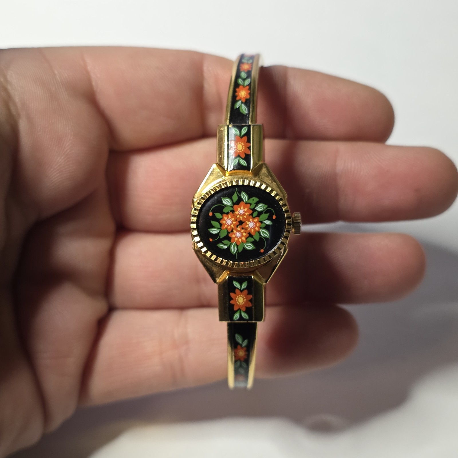 Vintage Peek A Boo Mechanical Watch Elegant Floral Black Gold Swiss Made