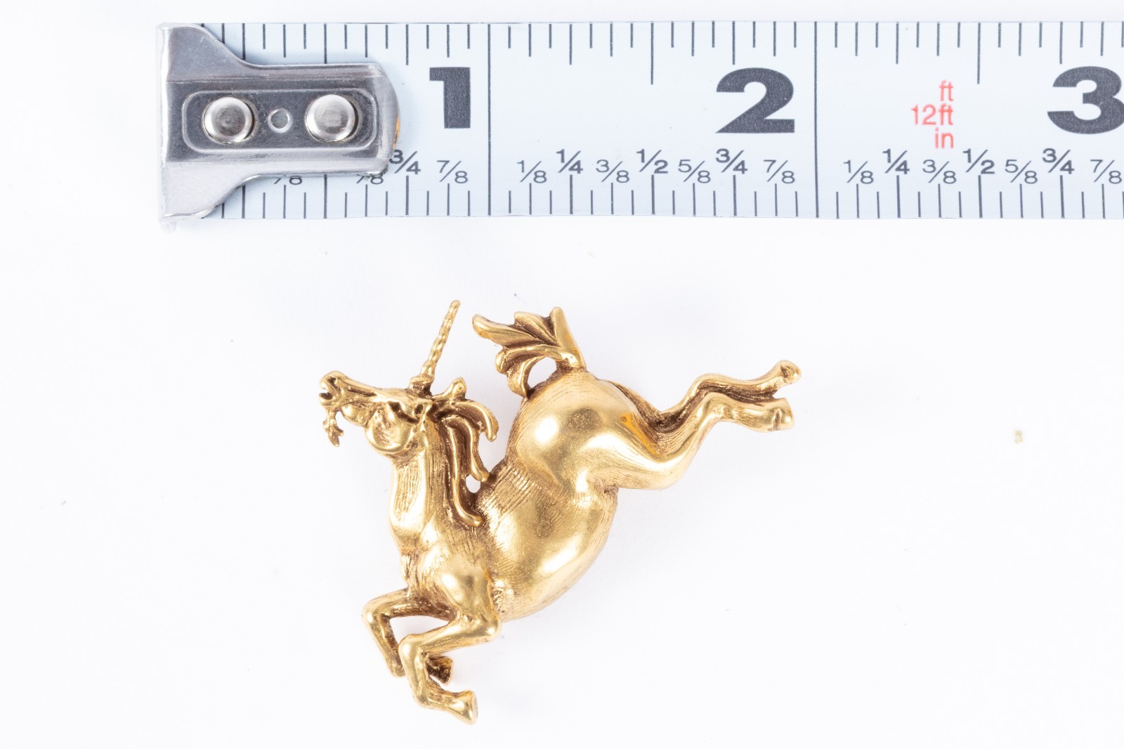 Vintage MMA Metropolitan Museum of Art Gold Tone Unicorn Brooch Pin GO MMA