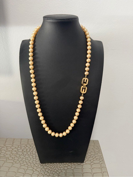 Vintage Authentic Givenchy 1977 String of Pearls with Gold Tone Logo Clasp Y2K