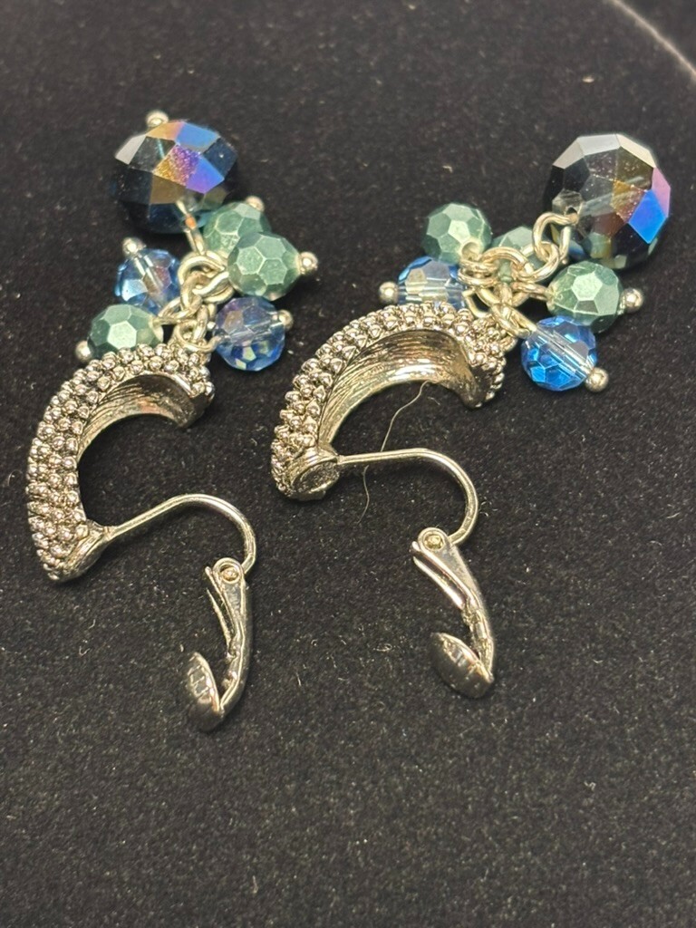 Napier Vintage Earrings Silver Tone Blue Crystal Dangle Clip On Sparkly