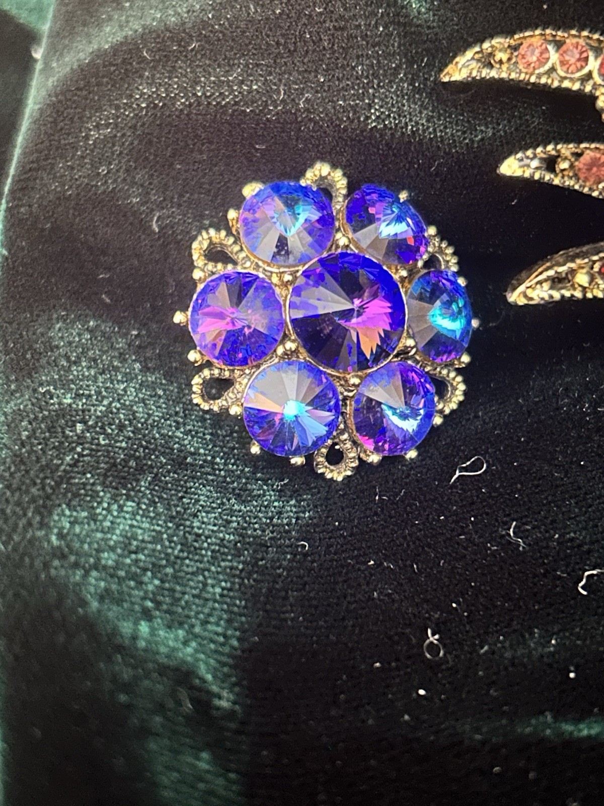 Vintage WEISS Heliotrope Rivoli Rhinestone Brooch Earrings Set Thistle