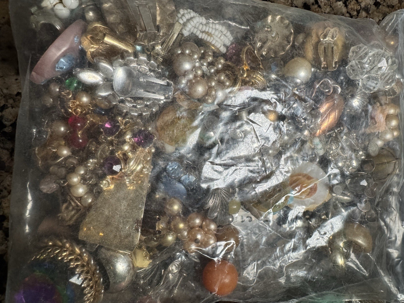~19 Lbs Lot ALL CRAFT Repair UNTESTED Junk Jewelry Pieces Parts Beads Earrings