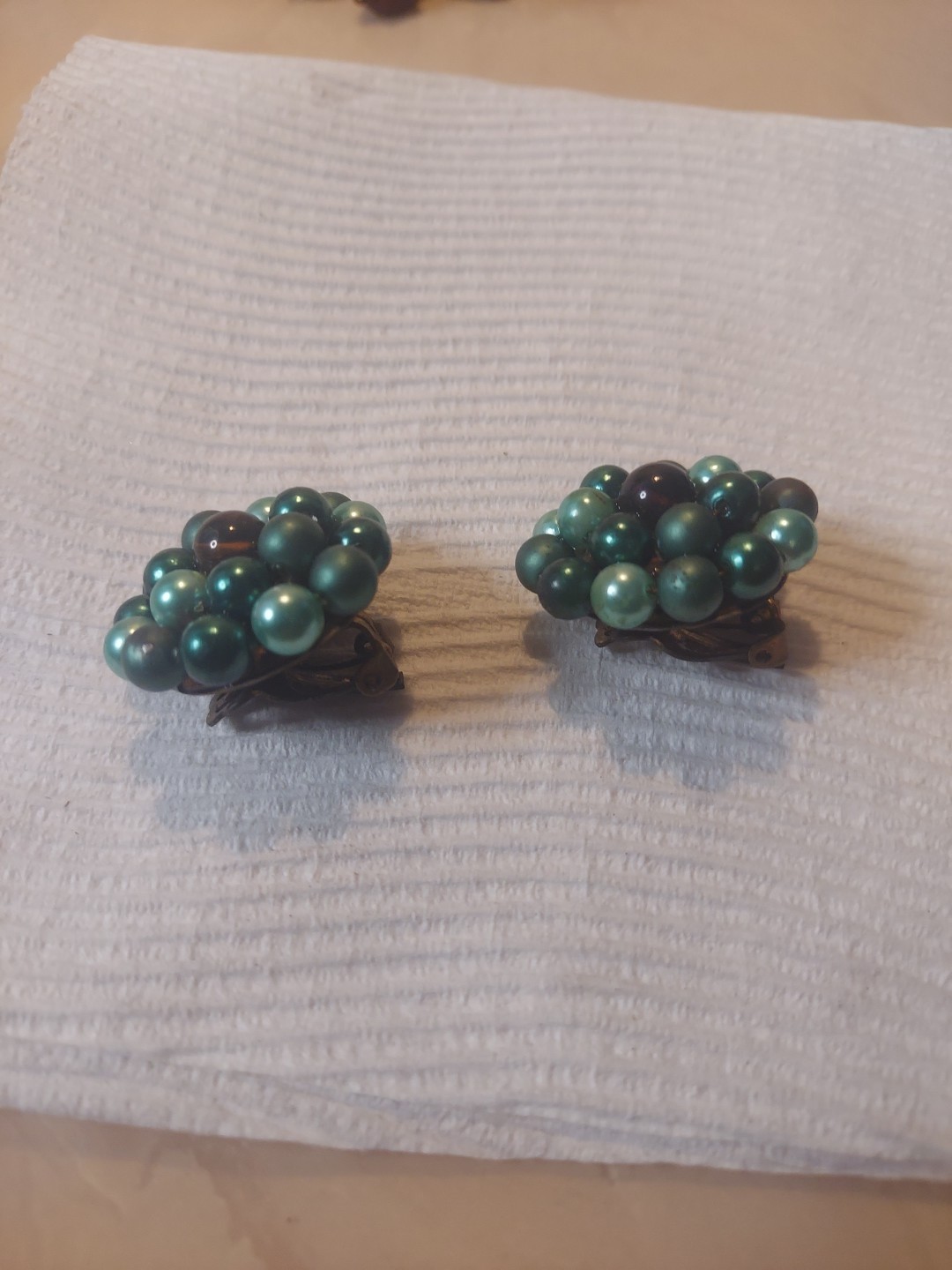 Vintage 1950’s Japan Hong Kong Cluster Bead Clip Earrings 1 Pair