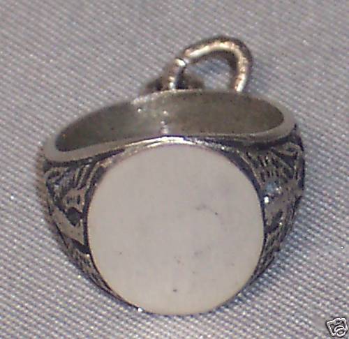 VINTAGE STERLING SILVER SIGNET RING CHARM WITH EAGLE SIDES AND NO MONOGRAM