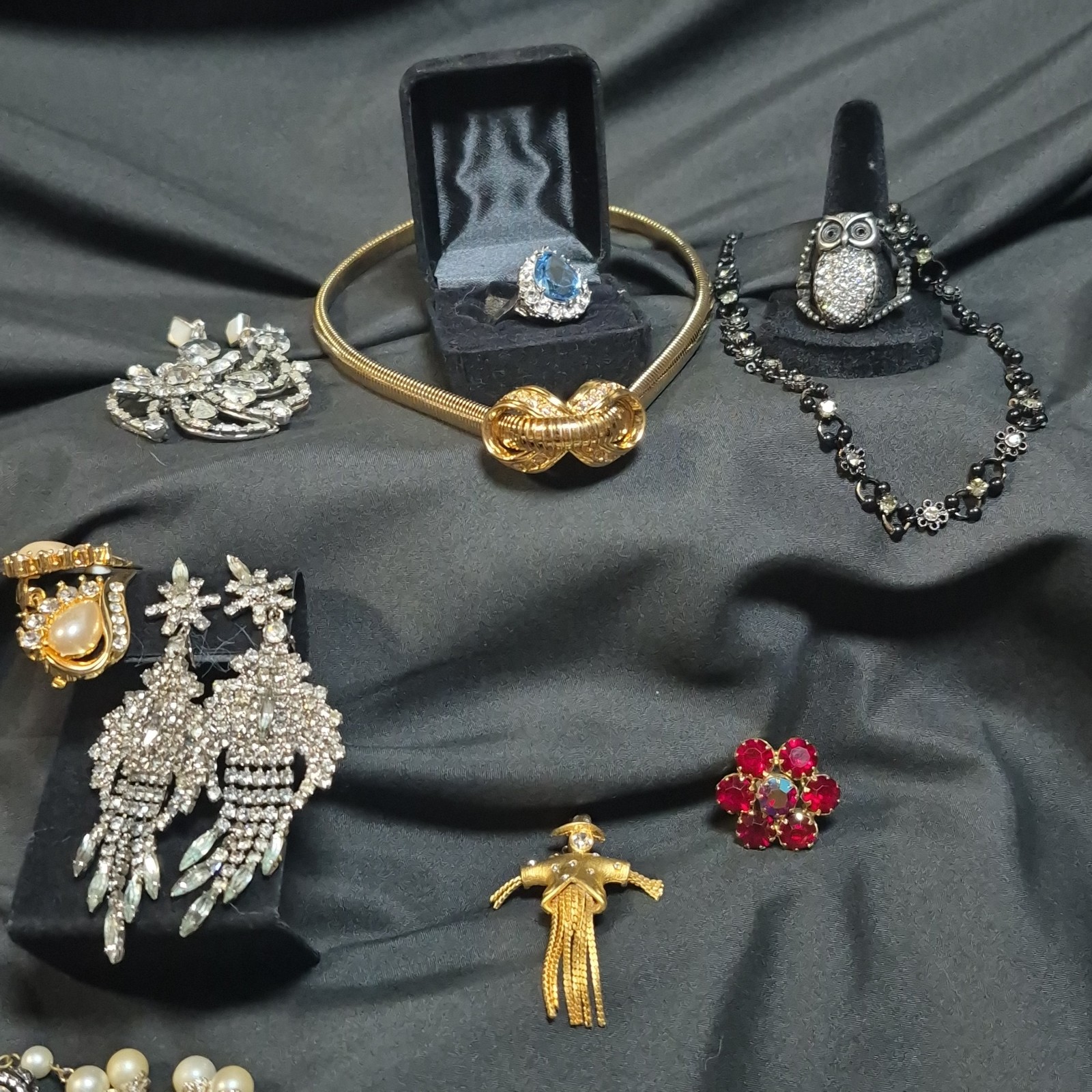 Jewelry Vintage to Modern Costume Mixed Lot Estate Gold Tone