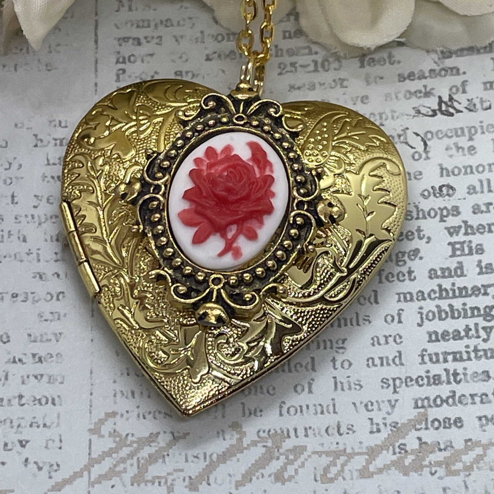 Gold Heart Locket Birthday Anniversary Wedding Red White Rose Cameo Necklace
