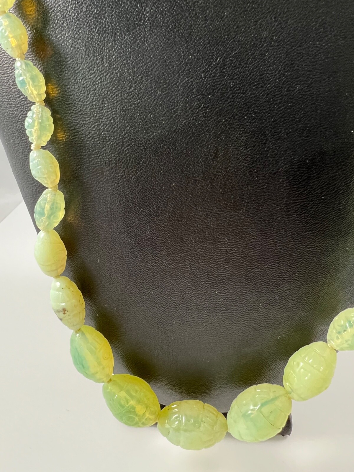 Vintage Art Deco Vaseline Uranium Glass Opaline Glass Bead Necklace 31″
