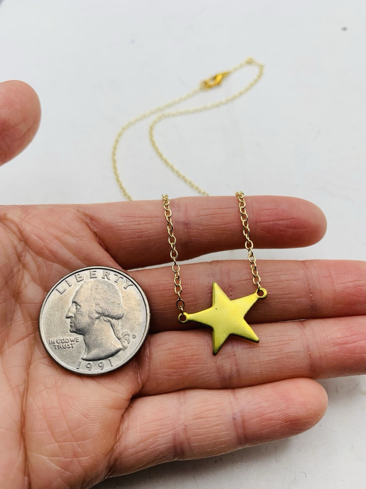 Vintage Gold Tone Celestial Star Charm Dainty Everyday Dainty 16” Necklace