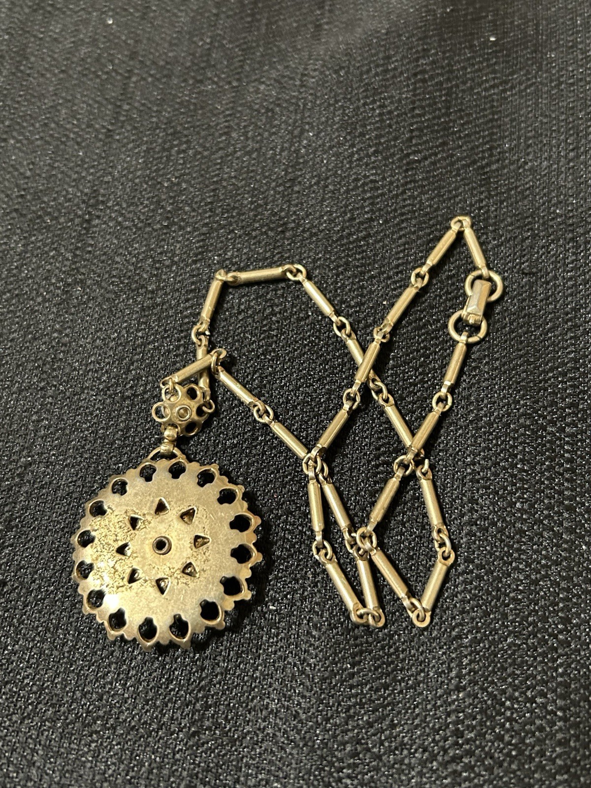 Antique Gold Tone Filigree Hand Painted Rose Faux Pearl Pendant Necklace 14”