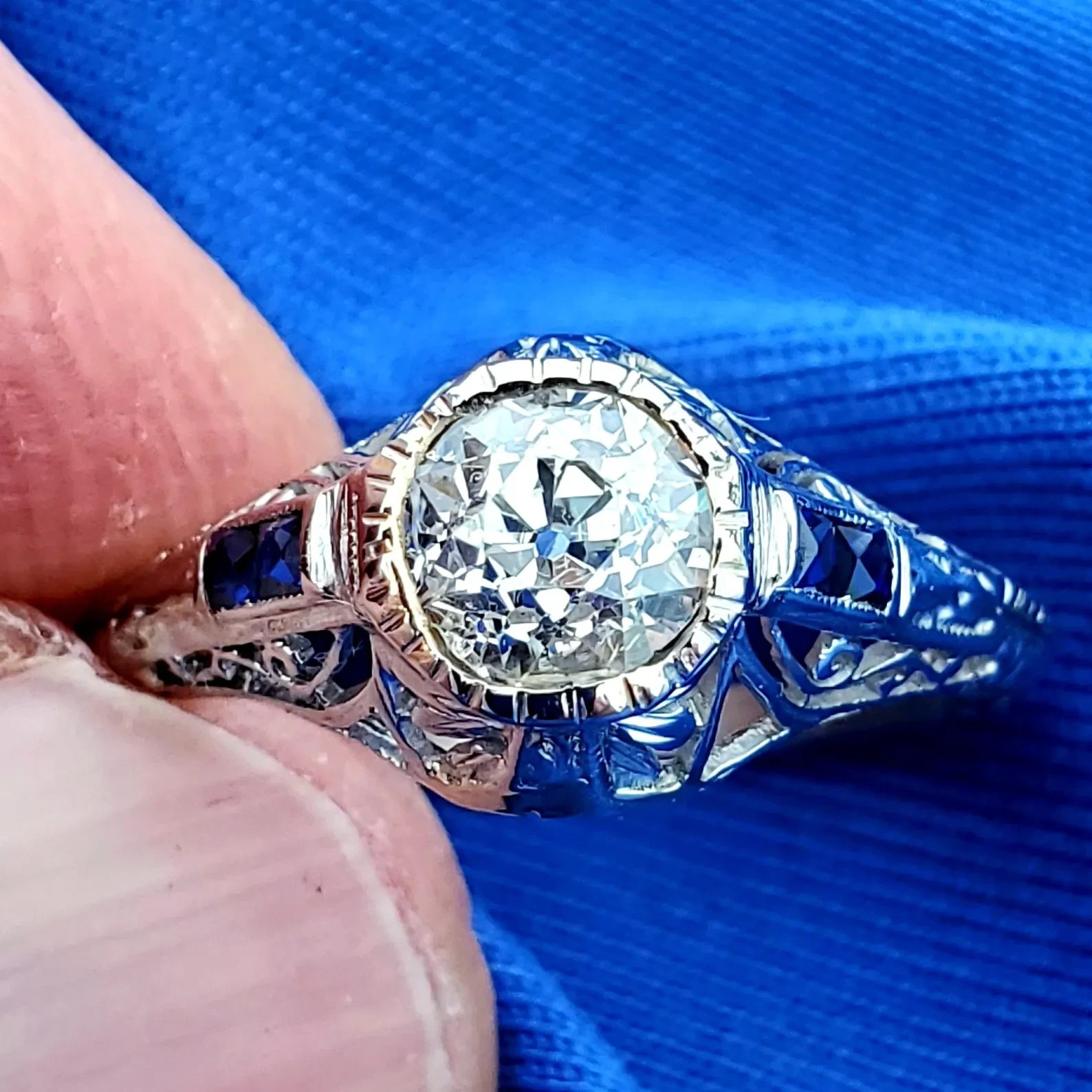 Original EARTH MINED DIAMOND Sapphire Deco Engagement Ring PLATINUM Solitaire 6