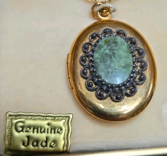Vintage Gold Filled Locket Genuine Jade 24” Chain In The Original Case