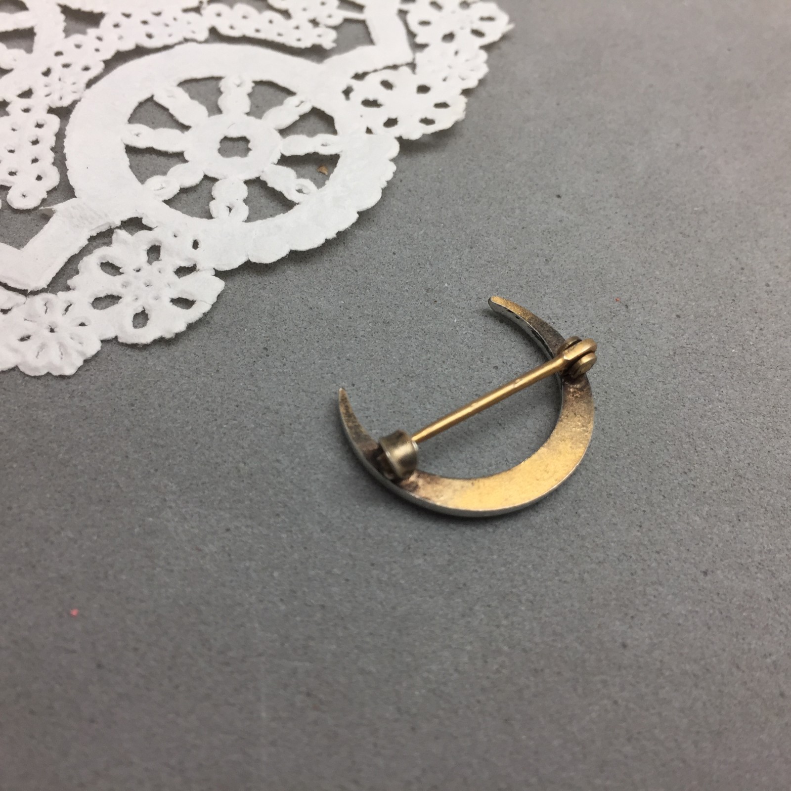 Antique Crescent Moon Pin Silver Tone “C” Closure 3/4″ Dainty Celestial