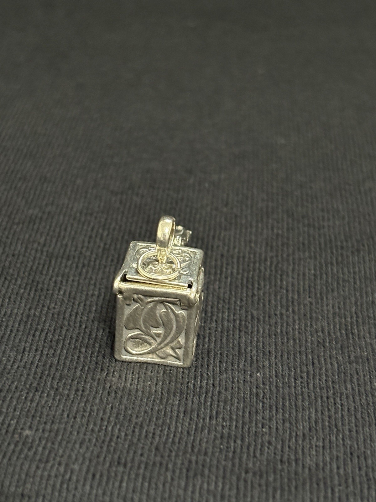 Vintage STER Sterling Silver Opening Box Charm Art Nouveau Floral Pendant 3D