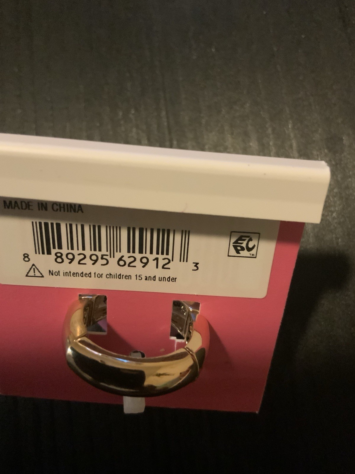 Betsey Johnson Pool Party Ring Size 7 Stretchable – Extremely Rare – G2