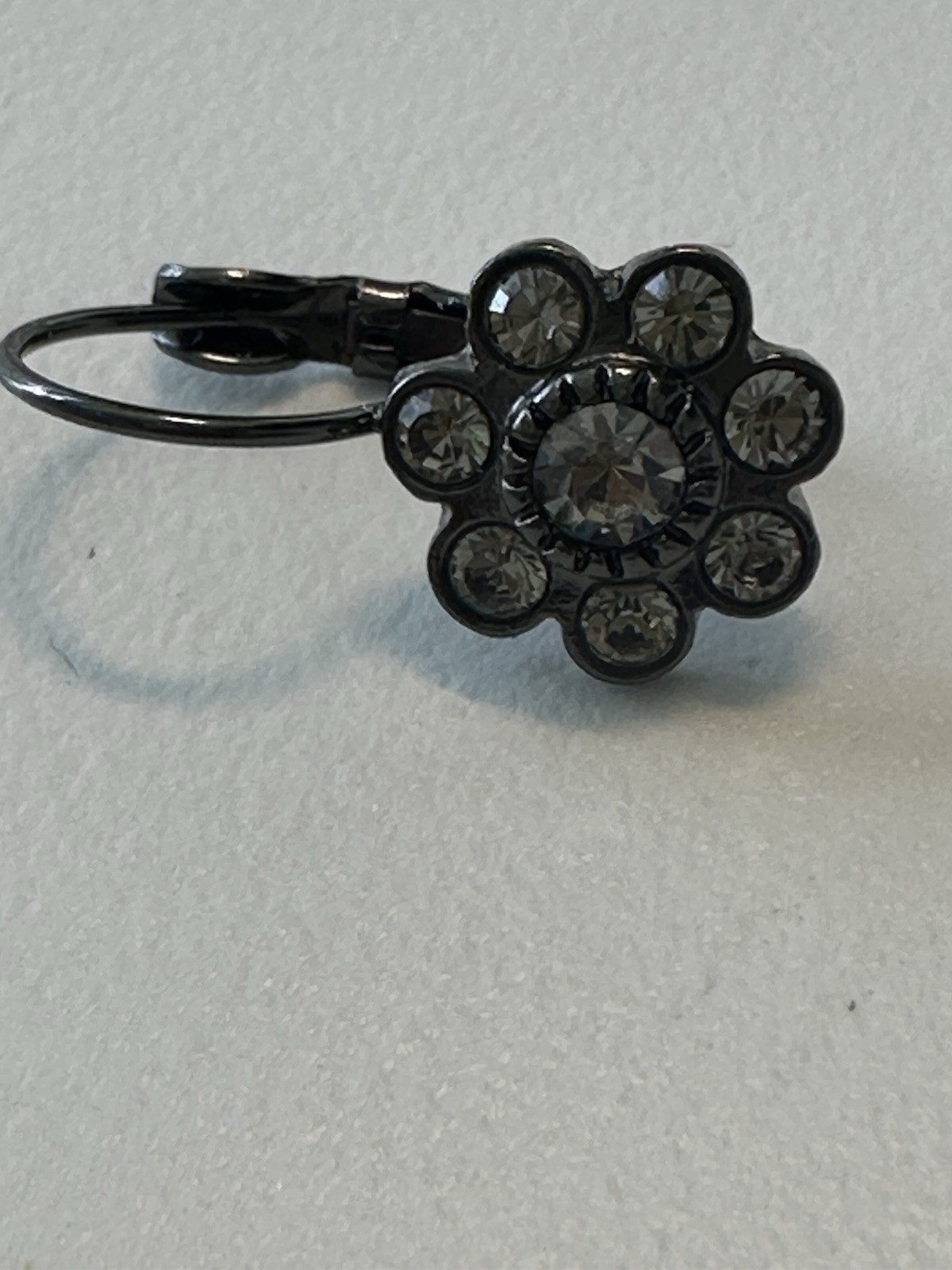 VTG Dark Grey Drop Leverback Earrings W/Crystals in a Floral Shape/Pierced Ears