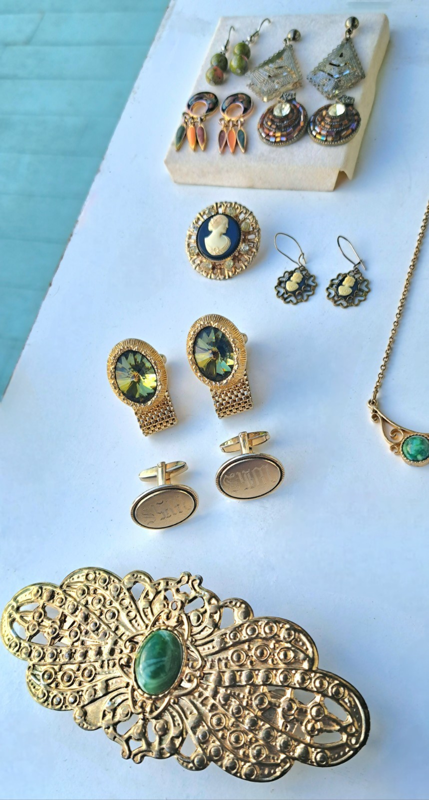 Vintage Antique Victorian Estate Jewelry CAMEO Brooches Dark Witchy Lot—0.8Lbs